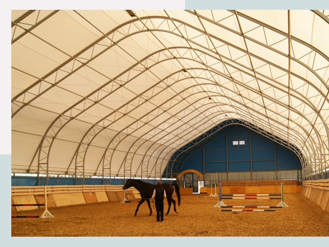 Строительство конных манежей в Коврове